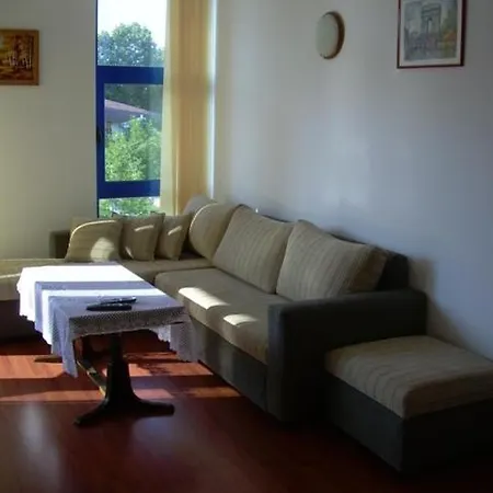 Crystal, Sugarev Aparthotel